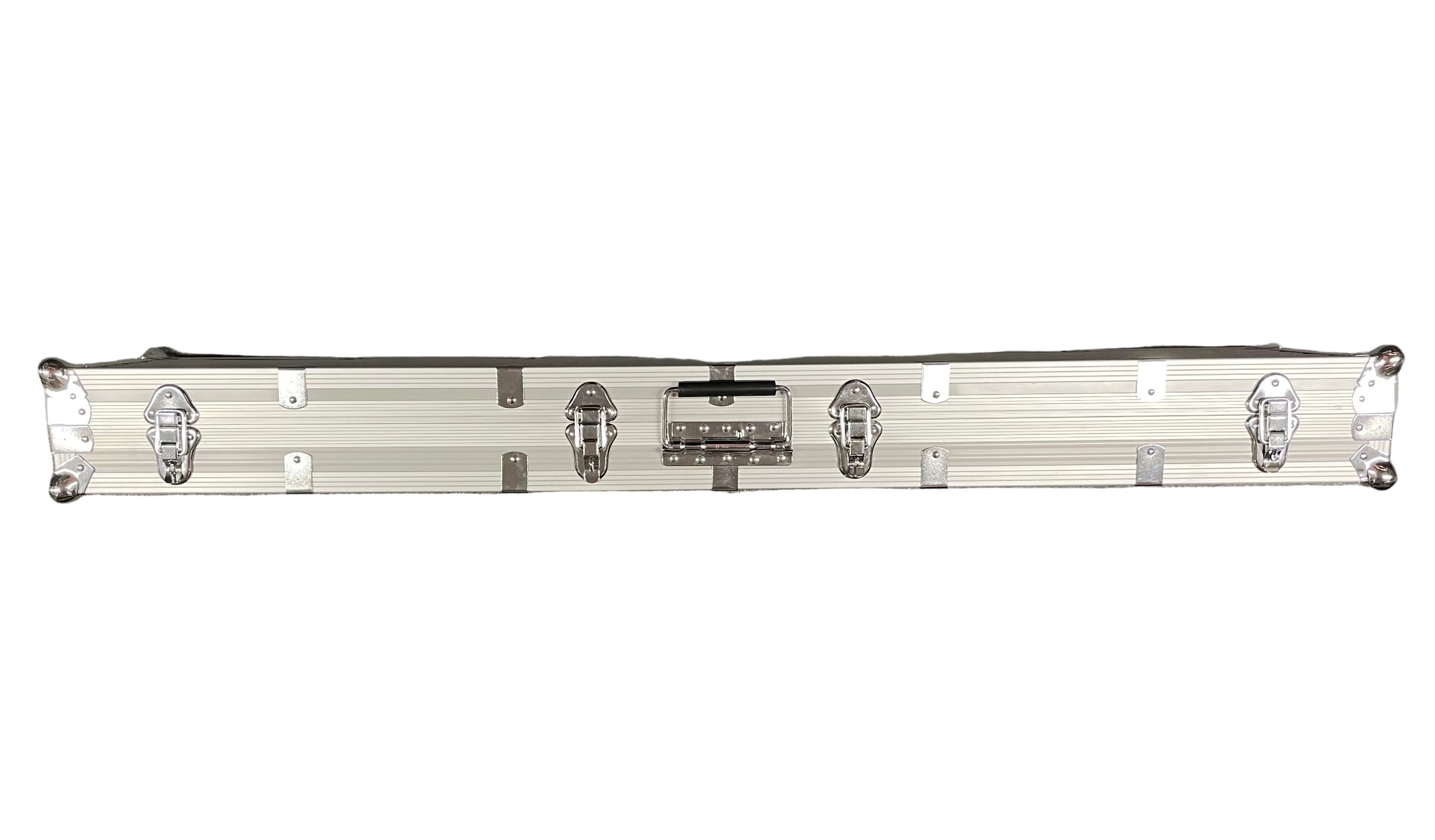 Alumiininen aselaukku päältä