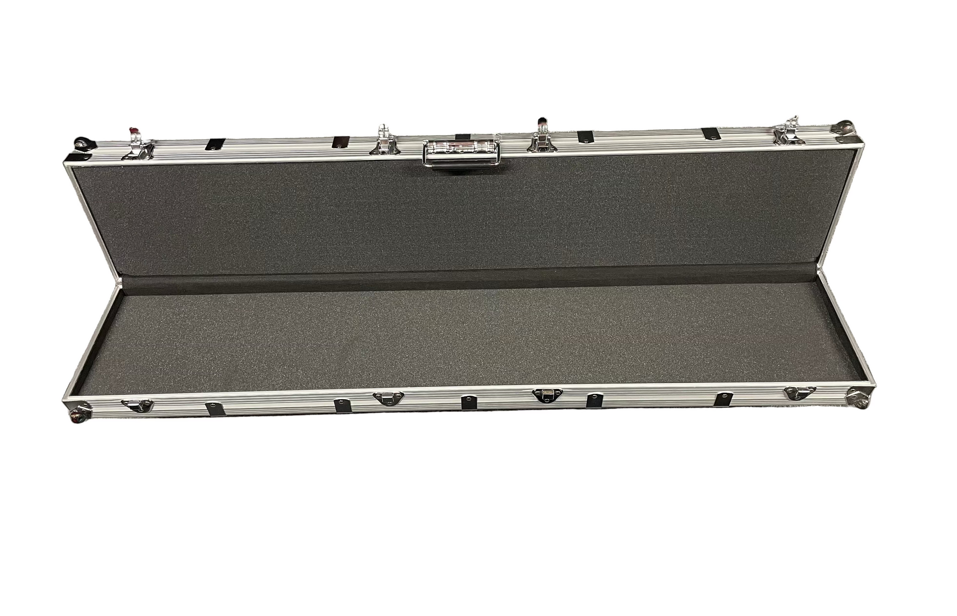 Alumiininen aselaukku sisältä